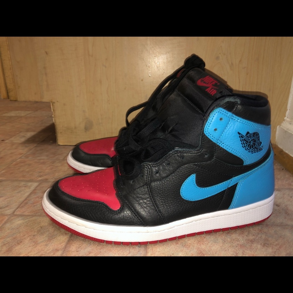 Air Jordan 1 Retro High Unc to Chi